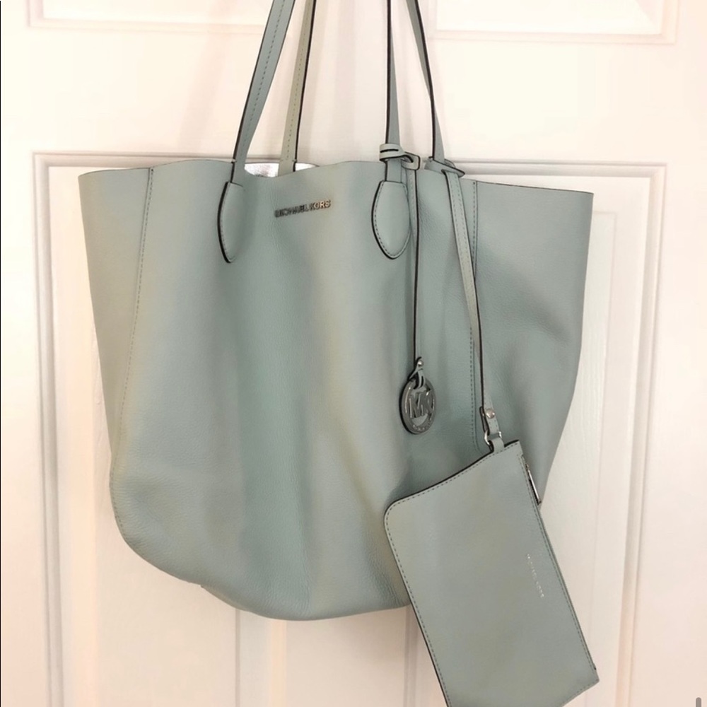 Michael Kors Mae Large East West Reversible Tote
